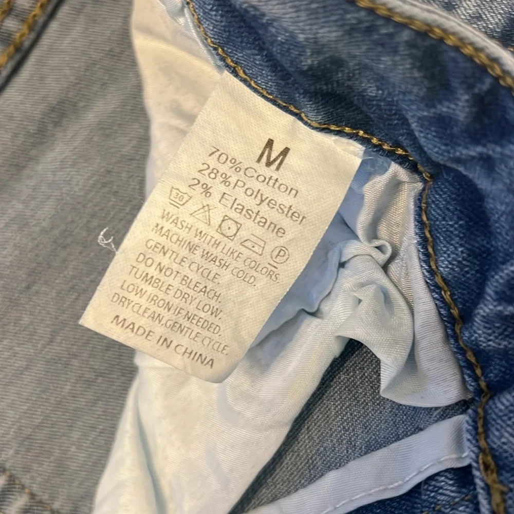 NWOT Barrel Cut Jeans